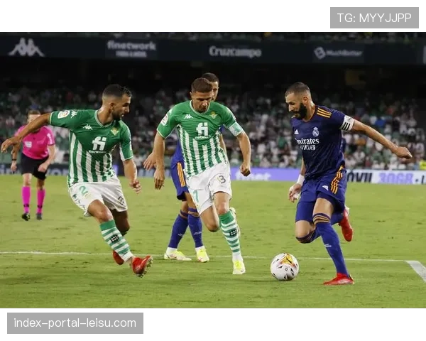 数据图解：解析贝蒂斯中场费基尔在本赛季西甲的关键传球分布图。