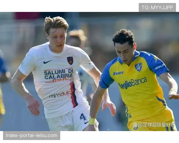 蒙特拉体育场雨战，弗罗西诺内与卡利亚里为保级寸土必争